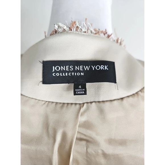 Jones New York ~Woman Size 4~Brown/Beige w/Silver Stripes Business Blazer Jacket - Picture 2 of 12